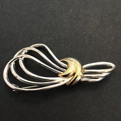 Very nice silver and gold tone, lapel pin brooch