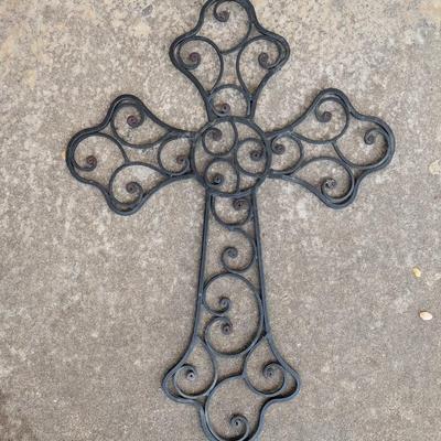 Metal wall decor