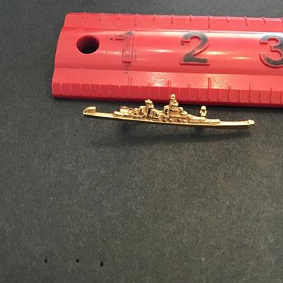Gold tone, US destroyer, uniform pin