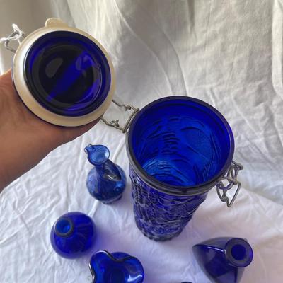 Sale Photo Thumbnail #268: Cobalt Blue Glass Vases (Lot of 6)