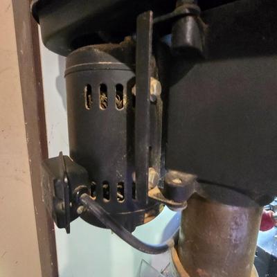 LOT 89C: Home Master Drill Press