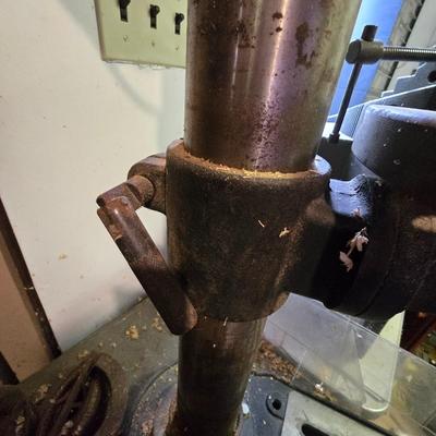 LOT 89C: Home Master Drill Press