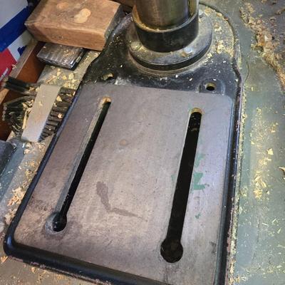 LOT 89C: Home Master Drill Press