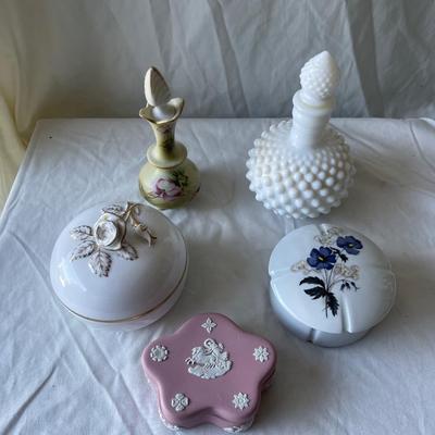 Sale Photo Thumbnail #289: Various Trinket Boxes (Lot of 5)