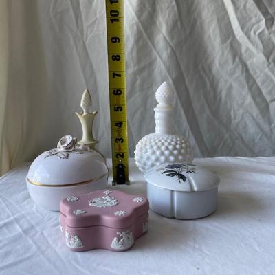 Sale Photo Thumbnail #296: Various Trinket Boxes (Lot of 5)