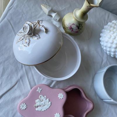 Sale Photo Thumbnail #291: Various Trinket Boxes (Lot of 5)