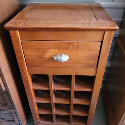 Sale Photo Thumbnail #405: Measures 18" w x 16" d and 35" tall. In very good shape