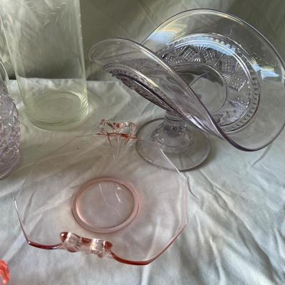 Sale Photo Thumbnail #434: Various Funky Glass (Lot of 11). One glass has a crack in it, but otherwise good condition.
