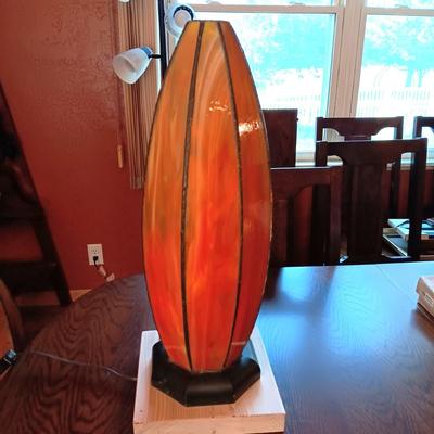 STAINED GLASS LAMP