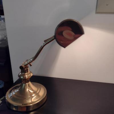 Adjustable Desk Top Lamp with Rotating Shade