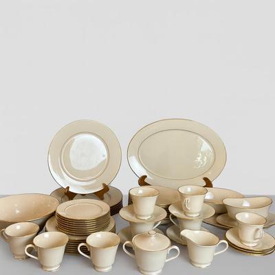K970 Lenox Hayworth China With Gold Trim