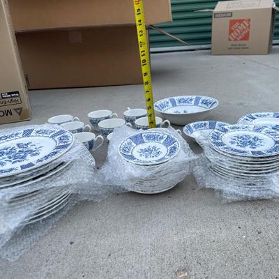 Sale Photo Thumbnail #501: Franciscan "Melody" Dinnerware Set (57 pieces total). 14 place settings including dinner plate, side plate, cup and saucer. Missing 2 cups, 12 total. Also includes 1 platter, 1 serving bowl, and 1 small bowl. A few small chips here and there, but mostly i