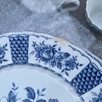 Sale Photo Thumbnail #502: Franciscan "Melody" Dinnerware Set (57 pieces total). 14 place settings including dinner plate, side plate, cup and saucer. Missing 2 cups, 12 total. Also includes 1 platter, 1 serving bowl, and 1 small bowl. A few small chips here and there, but mostly i