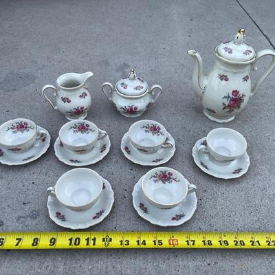 Sale Photo Thumbnail #506: Winterling Porcelain Tea Service (Set of 15). Bavaria, Germany. Great condition.