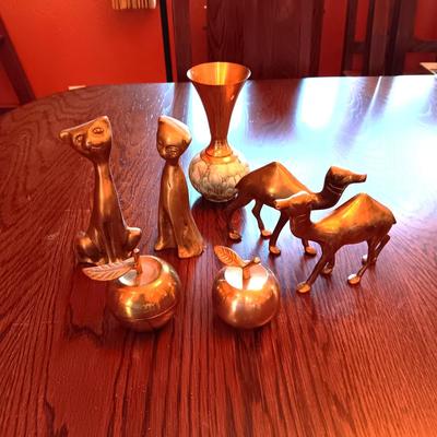 BRASS DECOR