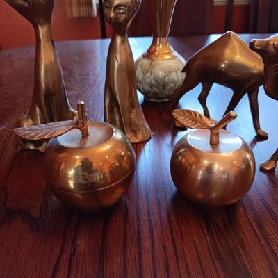 BRASS DECOR