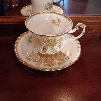 SHIRLEY TEMPLE AND MUSTACHE CUPS PLUS TEACUPS AND SAUCERS