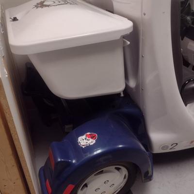 2007 Gem Road Legal Electric Cart with Clean Title 11,680 Miles