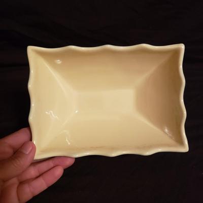 Vintage Yellow Pottery-Hull, Shawnee and More (LR-KD)