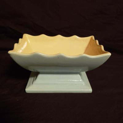 Vintage Yellow Pottery-Hull, Shawnee and More (LR-KD)