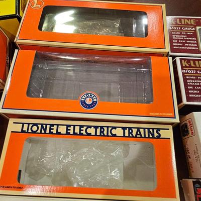 Assortment of Empty O Gauge Car Boxes (T2-JS)