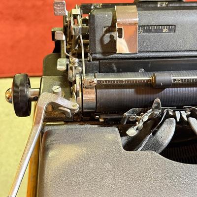 LOT 161B: Vintage Touch Control Royal Typewriter