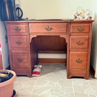 LOT 156H: Vintage Typewriter Desk