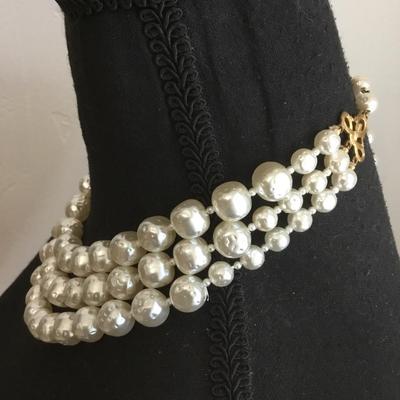 Beautiful vintage, chunky faux pearl, three strand choker statement necklace