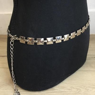 Vintage, high and shiny very nice chain waist belt
