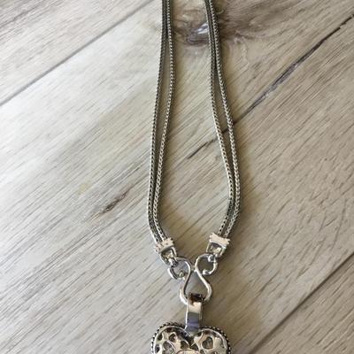Beautiful very nice Lia Sophia heart cable wire chain necklace