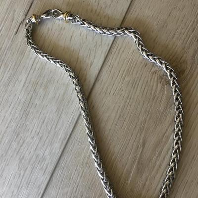 Heavy chain rope necklace very nice. Very nice quality.