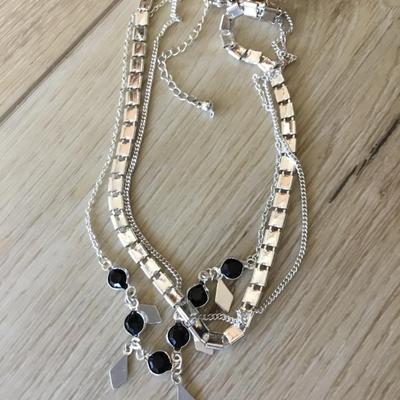 Very nice quality, multi strand, choker, dangle necklace