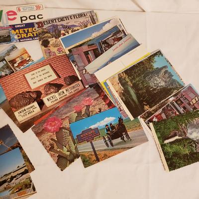 Vintage Souvenirs From The USA (LR-KD)