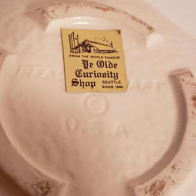 Vintage Souvenirs From The USA (LR-KD)