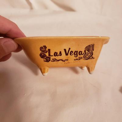 Vintage Souvenirs From The USA (LR-KD)