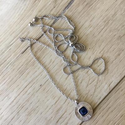 Beautiful very nice Silver tone slider necklace