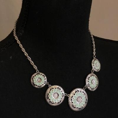 Beautiful, Silver tone statement necklace