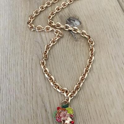 Betsey Johnson, vintage sugar skull necklace excellent condition