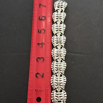 Beautiful vintage SilverTone fashion bracelet