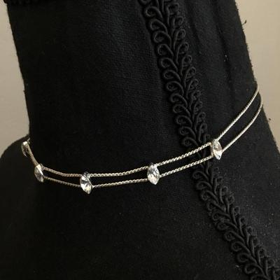 Beautiful vintage, Napier rhinestone choker necklace