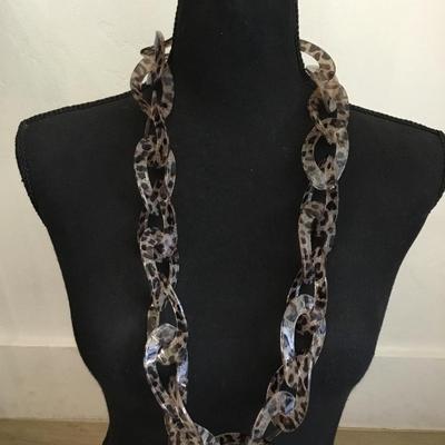 Beautiful Kenneth Jay lane animal, print, acrylic, statement, necklace