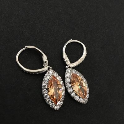 Gorgeous, 925 sterling silver apricot crystal rhinestone dangle earrings very beautiful very nice