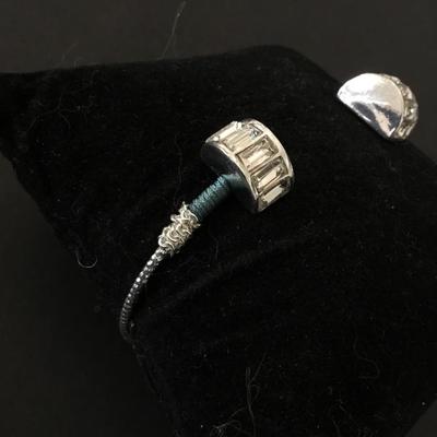 Beautiful very nice crystal bracelet silver toned