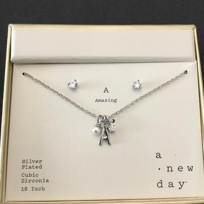 Cute Silver plated cubic zirconia necklace