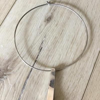 Very nice Silver tone collar statement necklace very good condition