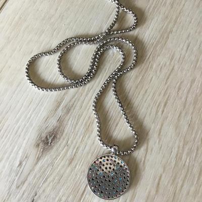 Beautiful multicolored, crystal pendant necklace very nice