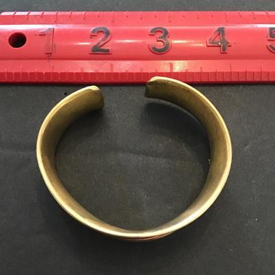 Gold tone, fashion, statement cuff