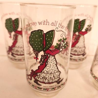 Lot #57 Set of 4 Limited Edition Hollie Hobbie Drink Glasses