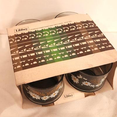 Lot #59 Vintage Libbey Glassware - 4 Rocks Glasses in Original packaging - Daisy Wheat Pattern