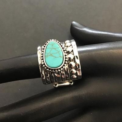 Silver tone, stretchy rings, faux turquoise